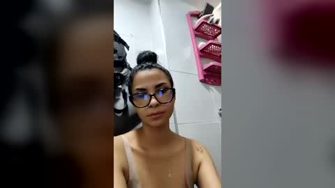 sandycrus112021 online show from July 31, 6:51 pm