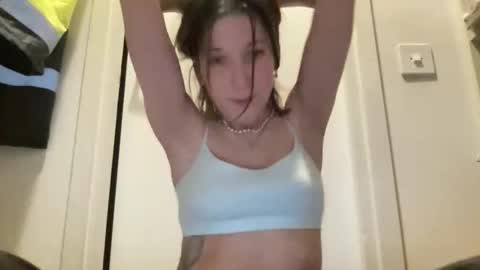 Sandy online show from November 23, 9:03 pm