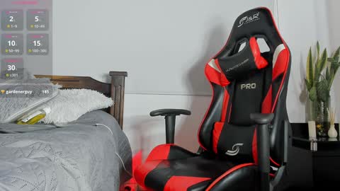 Snapshot of sanjuan_1 chatting on December 23, 9:40 pm sanjuan_1 online show from December 23, 9:40 pm