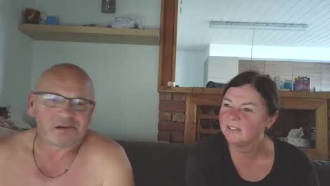 Snapshot of sanroom chatting on September 26, 2:43 pm sanroom online show from September 26, 2:43 pm