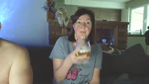 Snapshot of sanroom chatting on November 22, 2:49 pm sanroom online show from November 22, 2:49 pm