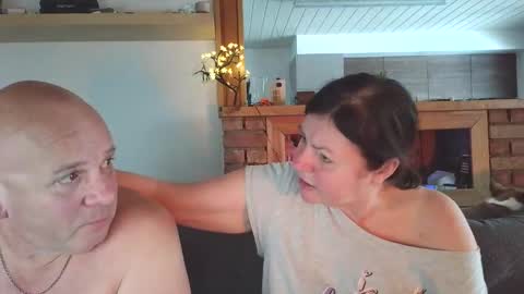 sanroom online show from January 7, 2:08 pm