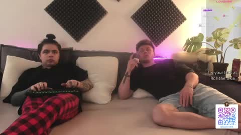 Sansa and Alex online show from May 3, 7:20 pm
