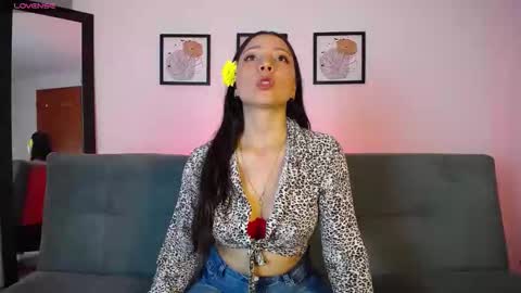 Snapshot of sansa_stark_love chatting on December 13, 11:21 pm Sansa Stark online show from December 13, 11:21 pm