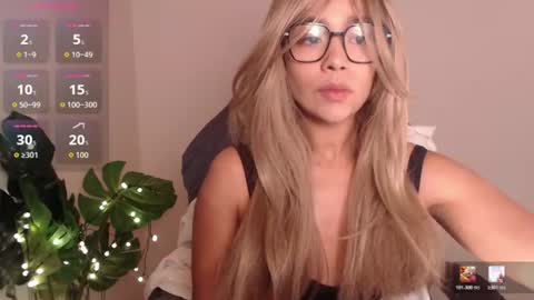Snapshot of santal_oli chatting on June 9, 12:44 am secret online show from June 9, 12:44 am