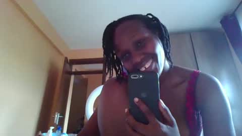 Snapshot of santalucious chatting on March 21, 10:09 am santalicious online show from March 21, 10:09 am