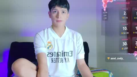 santi online show from July 27, 1:40 pm
