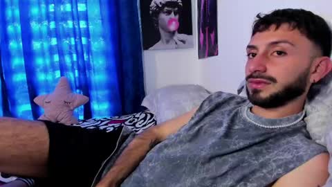 Santi online show from May 31, 7:04 pm