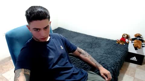 santi_ss online show from October 26, 4:24 pm