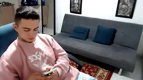 santi_ss online show from November 18, 12:49 am