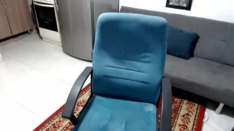 santi_ss online show from January 13, 1:05 pm