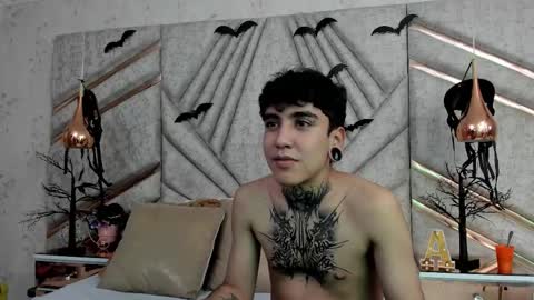 Snapshot of santiabader chatting on November 5, 3:28 am SantiAbader online show from November 5, 3:28 am