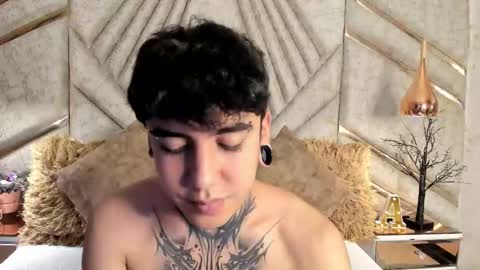 Snapshot of santiabader chatting on November 14, 12:37 pm SantiAbader online show from November 14, 12:37 pm