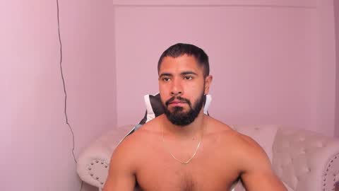 santiago_huntt online show from February 25, 11:30 am