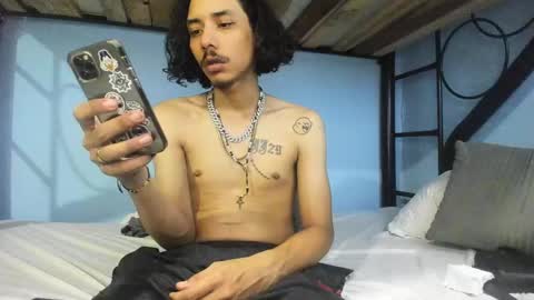 Santiago    online show from January 20, 10:40 am