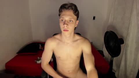 Snapshot of santiceballo chatting on February 11, 3:50 am Julius Novachrono online show from February 11, 3:50 am