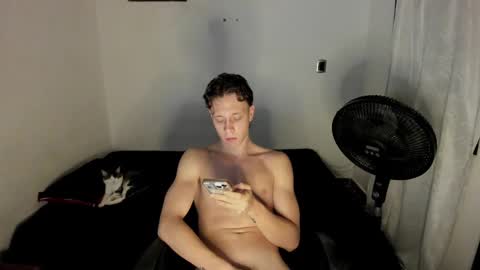 Snapshot of santiceballo chatting on February 21, 10:28 am Julius Novachrono online show from February 21, 10:28 am