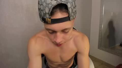 Snapshot of santiceballo chatting on October 17, 7:38 pm Julius Novachrono online show from October 17, 7:38 pm