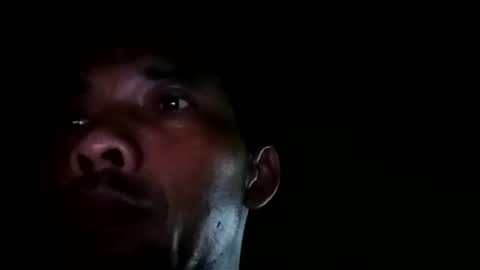 santichai561323 online show from February 25, 9:35 pm