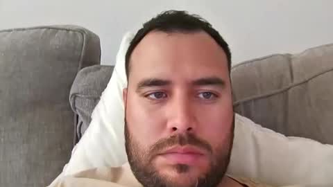 Snapshot of santimarley12 chatting on April 18, 8:53 pm Thiago.... online show from April 18, 8:53 pm