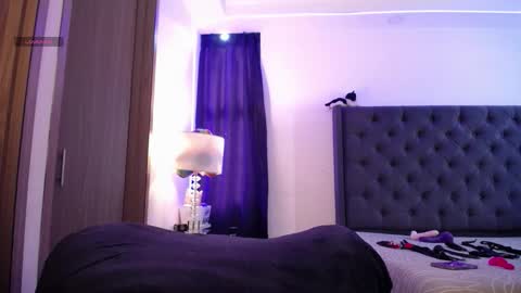 marilyn online show from November 18, 7:40 pm