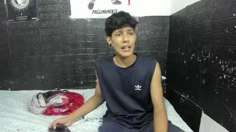 Snapshot of santos_xd chatting on June 2, 3:41 am santos online show from June 2, 3:41 am