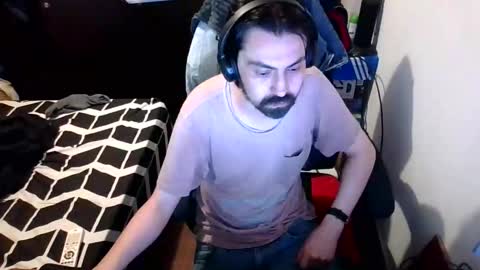 santuronvargas online show from December 2, 5:46 am