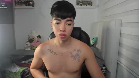 Snapshot of santy7u7 chatting on February 25, 1:43 pm Mr. Santiago online show from February 25, 1:43 pm