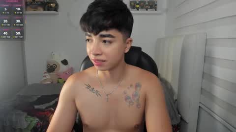 Snapshot of santy7u7 chatting on February 28, 1:45 pm Mr. Santiago online show from February 28, 1:45 pm