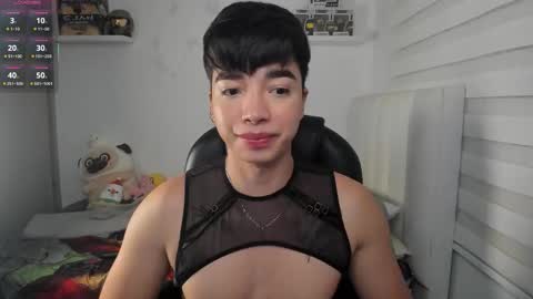 Snapshot of santy7u7 chatting on March 15, 1:39 pm Mr. Santiago online show from March 15, 1:39 pm