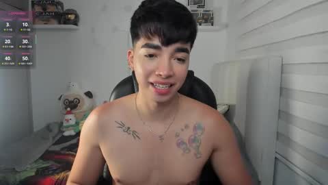 Snapshot of santy7u7 chatting on March 24, 1:38 pm Mr. Santiago online show from March 24, 1:38 pm