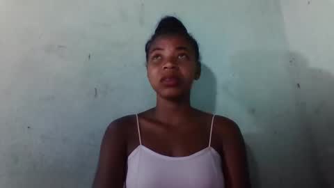 Snapshot of sanyah0123 chatting on November 16, 4:01 pm sanyah0123 online show from November 16, 4:01 pm