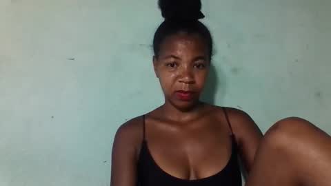 Snapshot of sanyah0123 chatting on November 18, 1:48 pm sanyah0123 online show from November 18, 1:48 pm