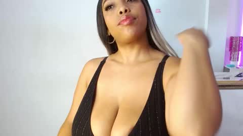 Saori Evans  online show from October 29, 10:11 pm