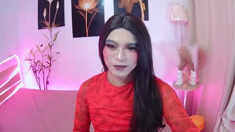 Snapshot of saphhiraazura884097 chatting on October 20, 10:38 am SaphhiraAzura online show from October 20, 10:38 am
