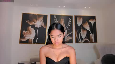 Saphira James online show from June 6, 2:27 am