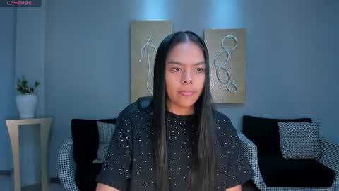 Saphira James online show from June 17, 6:09 pm