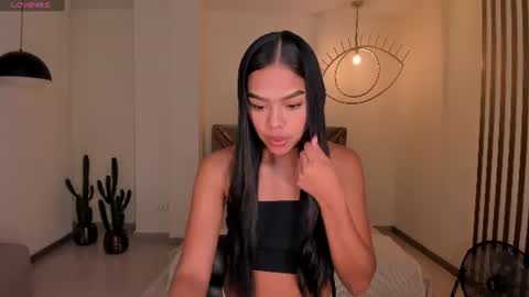 Saphira James online show from July 2, 3:23 am