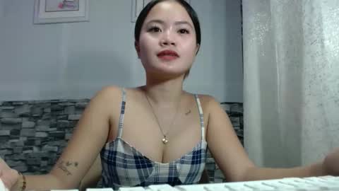sapphire_amora online show from December 2, 2:34 pm