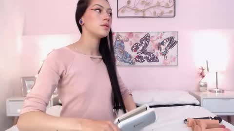 Sara online show from November 24, 8:19 pm