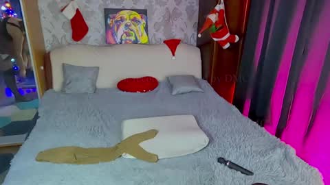 Snapshot of sara__foxy chatting on December 9, 6:03 pm sara foxy online show from December 9, 6:03 pm