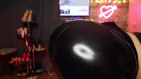 Snapshot of sara__foxy chatting on July 21, 3:09 am sara foxy online show from July 21, 3:09 am