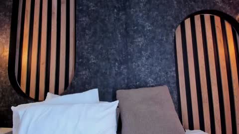 sara__jones_ online show from January 3, 5:53 pm