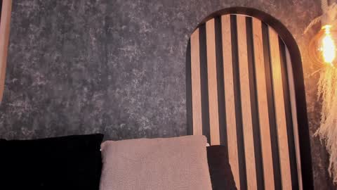 sara__jones_ online show from January 8, 12:26 pm