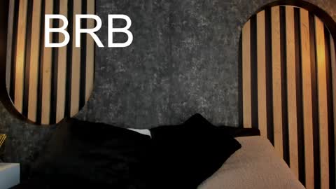 sara__jones_ online show from January 15, 3:07 pm