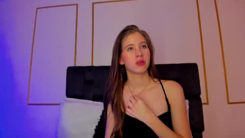 sara__jones_ online show from February 15, 10:42 pm