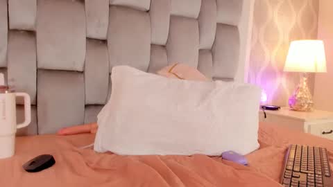 Sara online show from February 22, 7:23 am