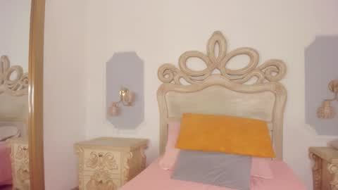 Sara online show from February 10, 3:32 am