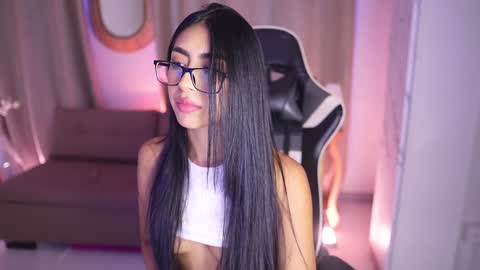 Snapshot of sara_albrecht chatting on January 11, 3:42 pm Sara online show from January 11, 3:42 pm