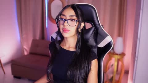 Snapshot of sara_albrecht chatting on January 15, 12:47 pm Sara online show from January 15, 12:47 pm